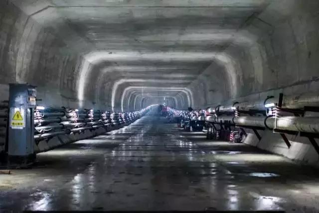 武汉地铁早高峰4号线,武汉地铁红色专列
