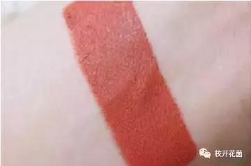 秋冬比较合适的口红,秋冬合适雾面口红还是镜面口红