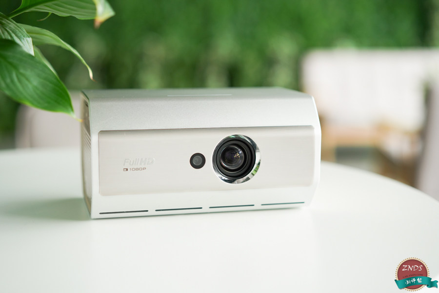 微鲸32寸电视怎么样,微鲸m1投影评测