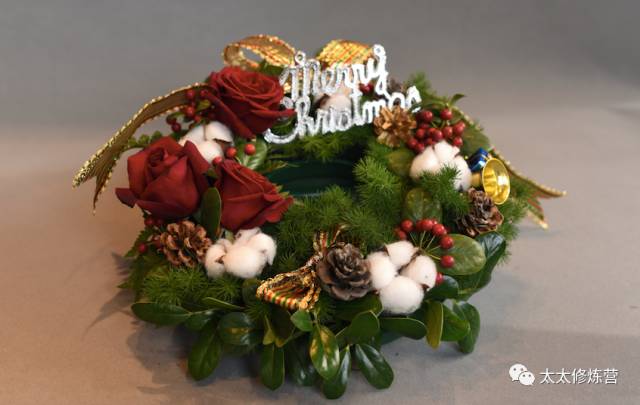 盘点大牌彩妆圣诞限量版,品牌彩妆平价送人圣诞节礼盒推荐