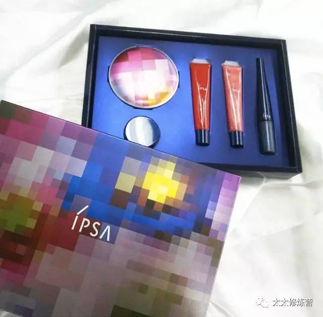 盘点大牌彩妆圣诞限量版,品牌彩妆平价送人圣诞节礼盒推荐