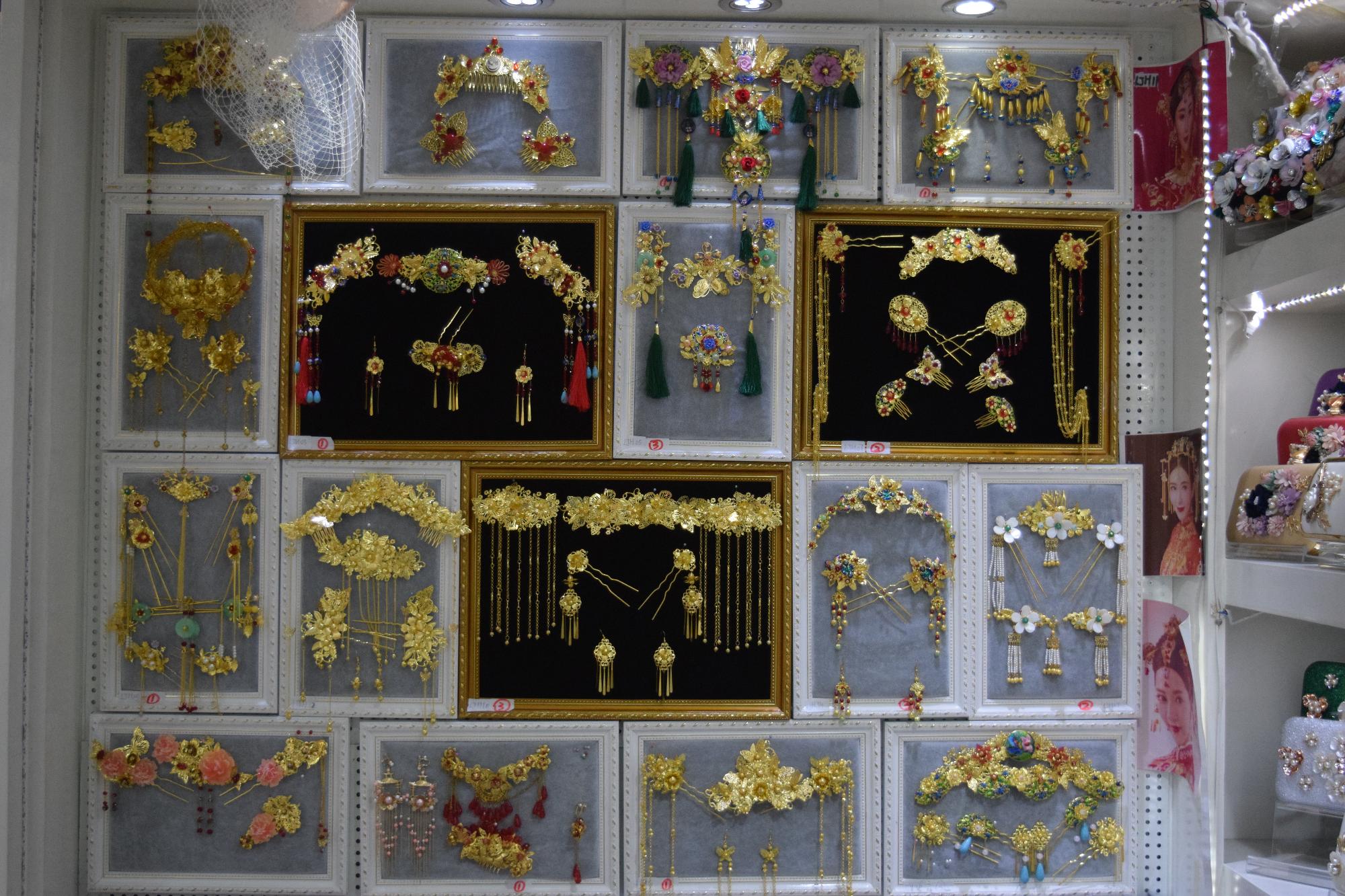 海珠｜遭遇电商冲击，婚纱街使出这些招数抓住客户