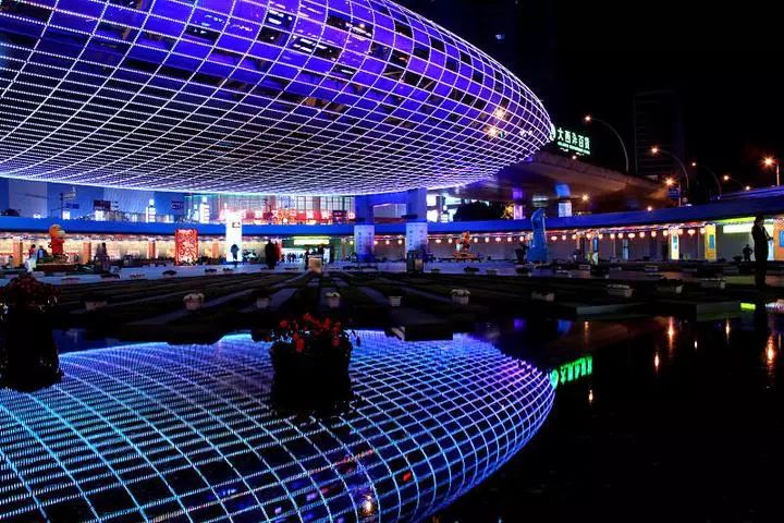 上海哪个地铁站去景点方便,上海免费景点及地铁路线