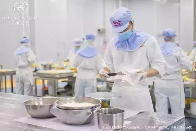 批评一下这种蛋糕，下手这么重！材料不要钱么