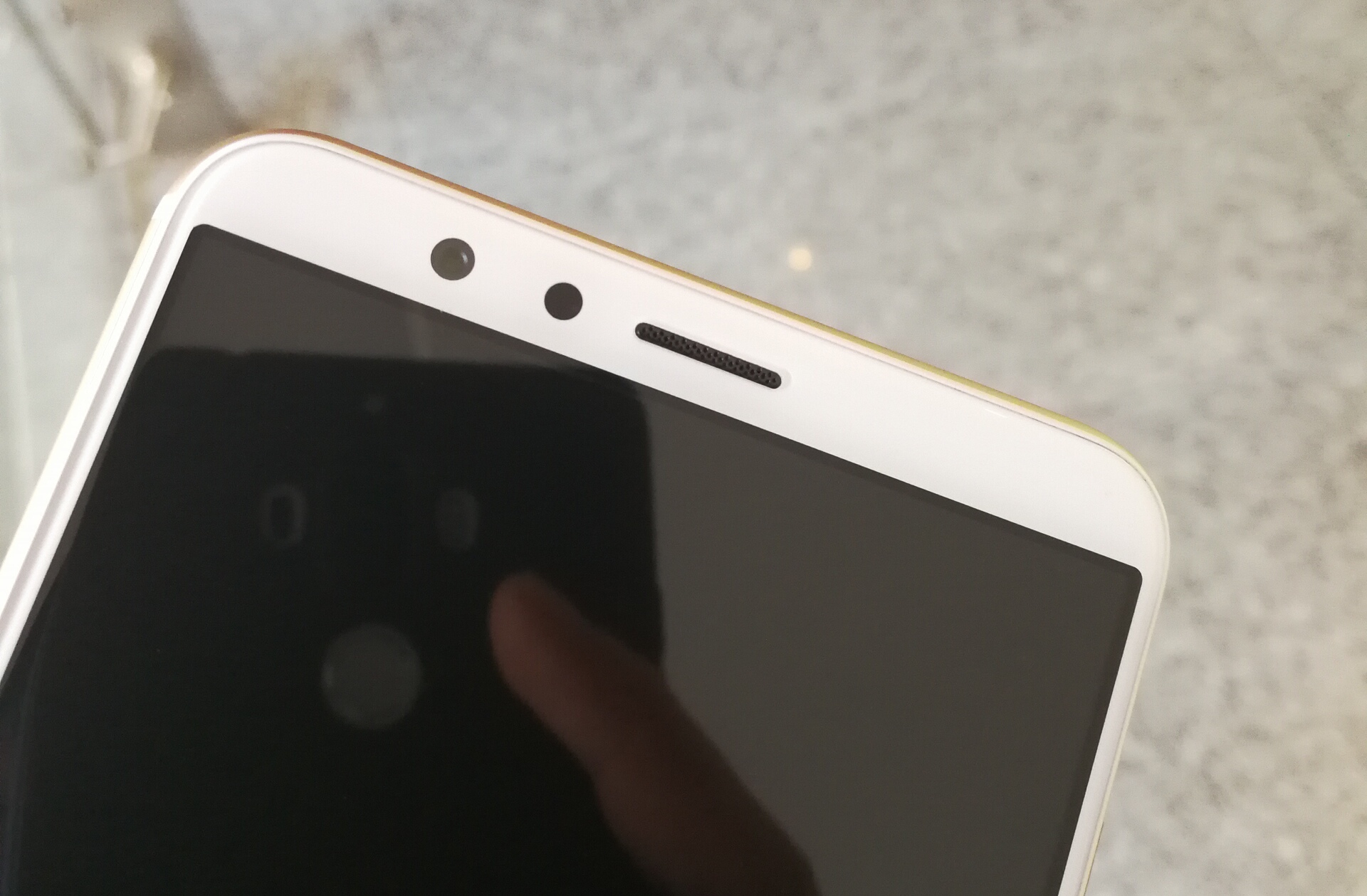 荣耀畅玩7x全面屏手势操作,1499荣耀7x全面屏