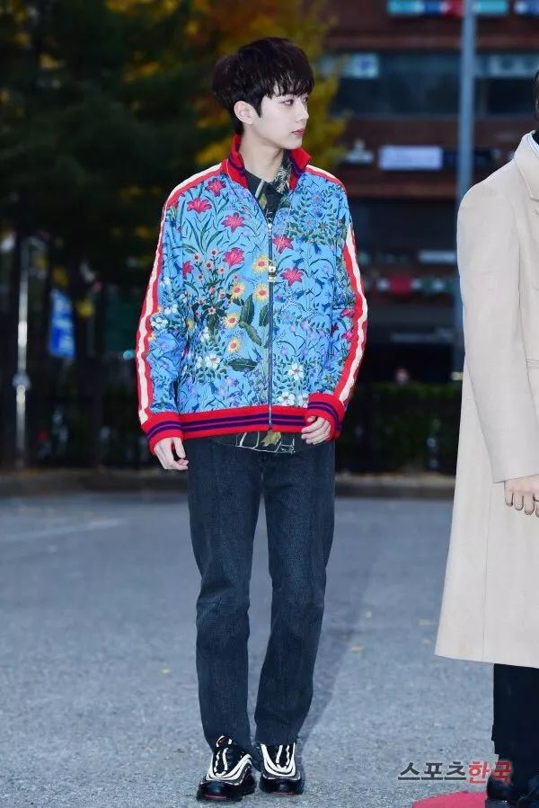 本周TA最潮｜水晶雪莉一酷一美防弹茶蛋*服私**完美碾压