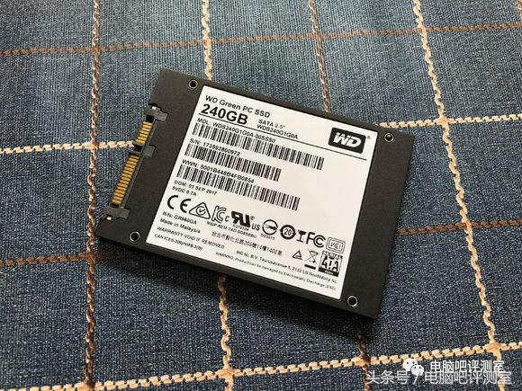 西部数据sata3.0绿盘256g,西部数据m.2nvme500g固态硬盘对比