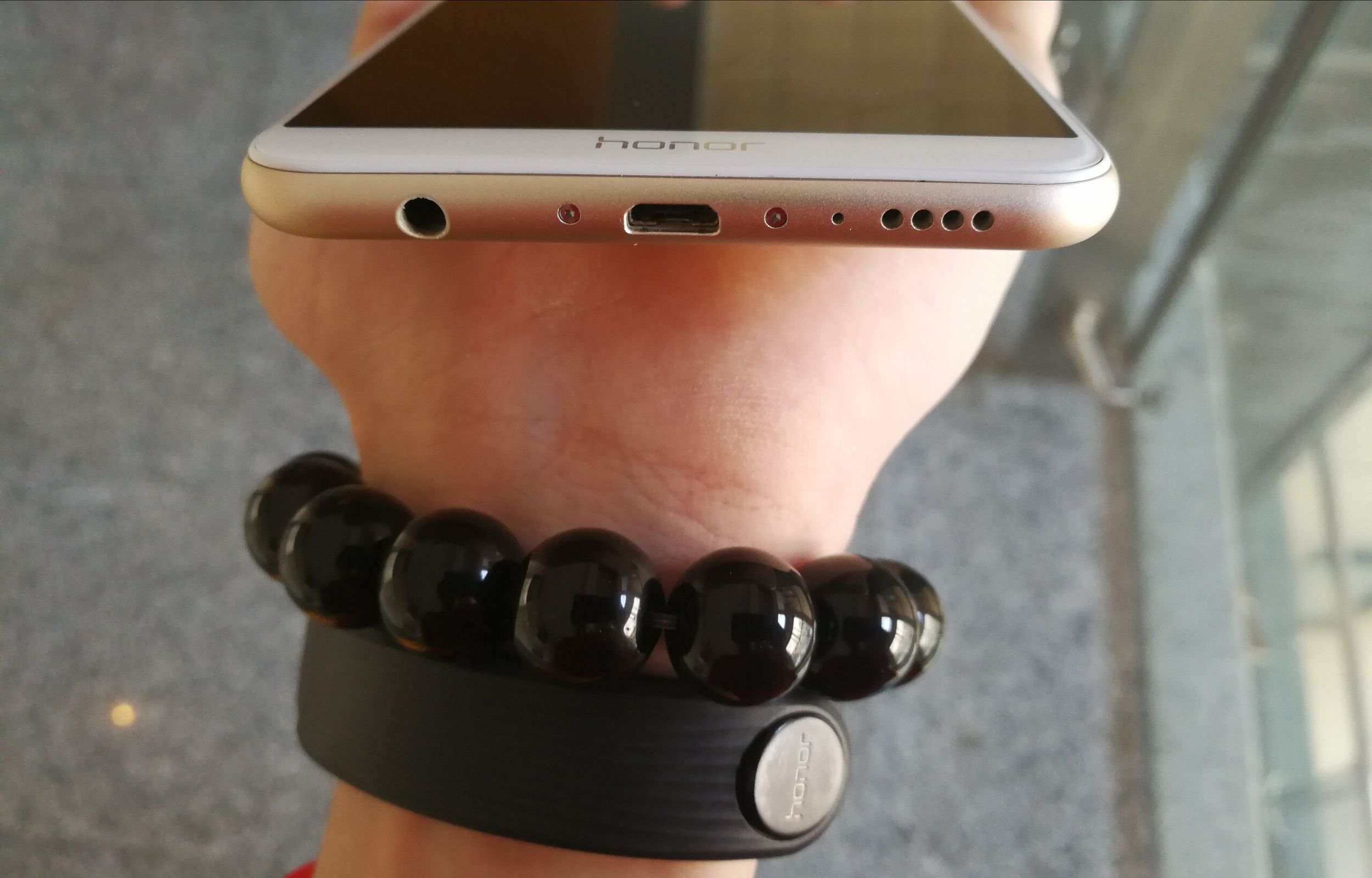 荣耀畅玩7x全面屏手势操作,1499荣耀7x全面屏