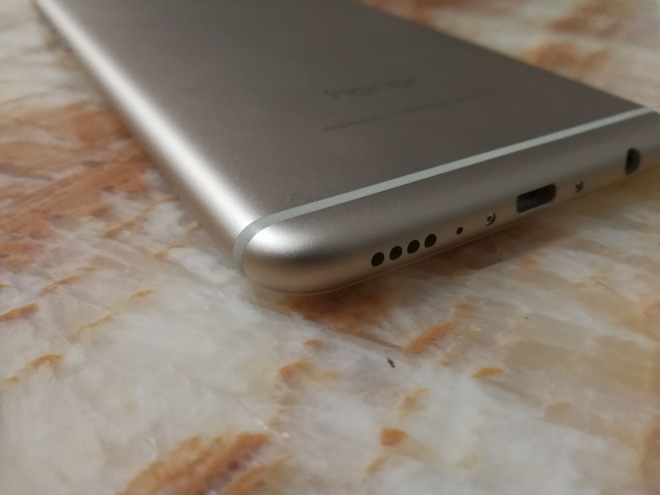 荣耀畅玩7x全面屏手势操作,1499荣耀7x全面屏