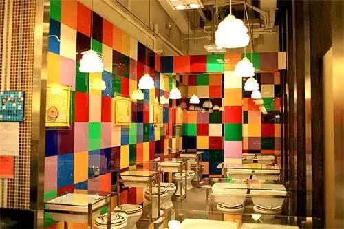 曾经排队的网红店现在怎样了,那些曾经爆火的网红店