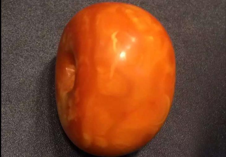 蜜蜡和琥珀的价格,蜜蜡与琥珀哪个价格贵