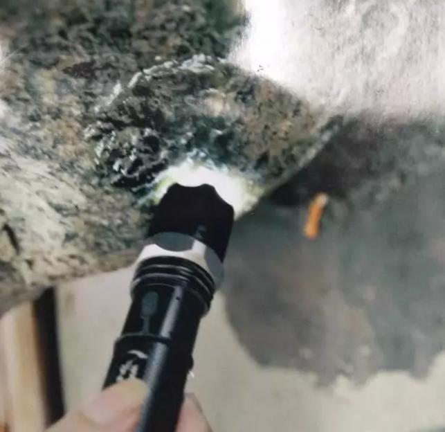 100吨以上的玉原石,天然巨大玉原石