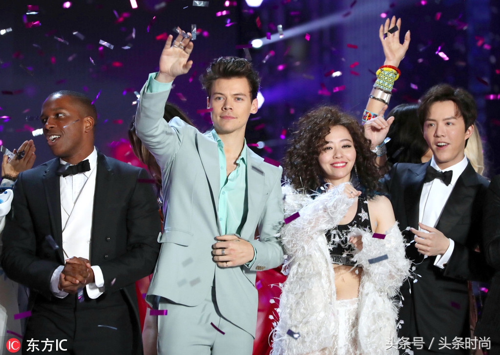 55位美好肉体都在上海维秘除了心疼奚梦瑶摔跤，这些你也要关注