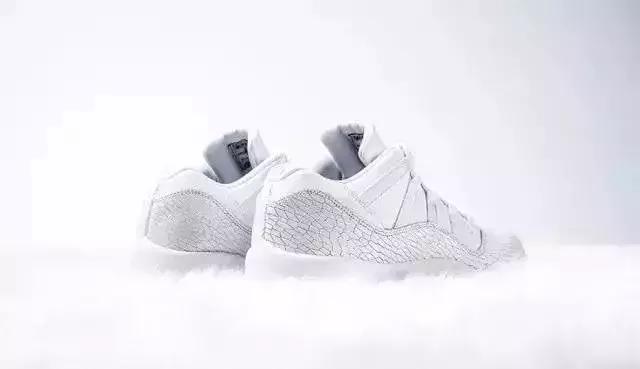 维密秀奚梦瑶摔倒完全版,奚梦瑶在维密大秀上摔倒