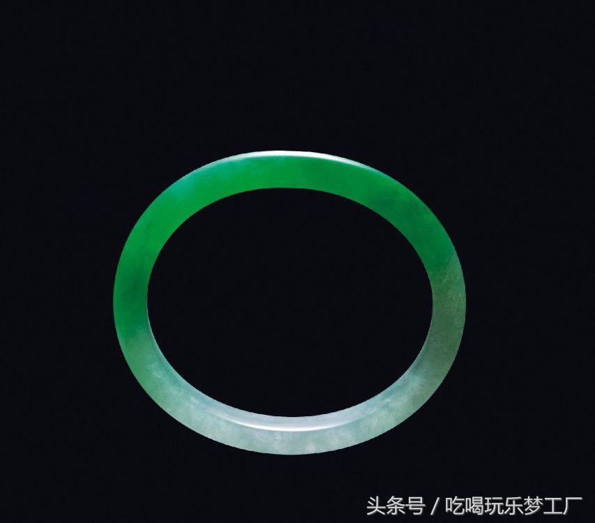 怎样才能买到一个真正的玉手镯,玉手镯选购时需要注意6个细节