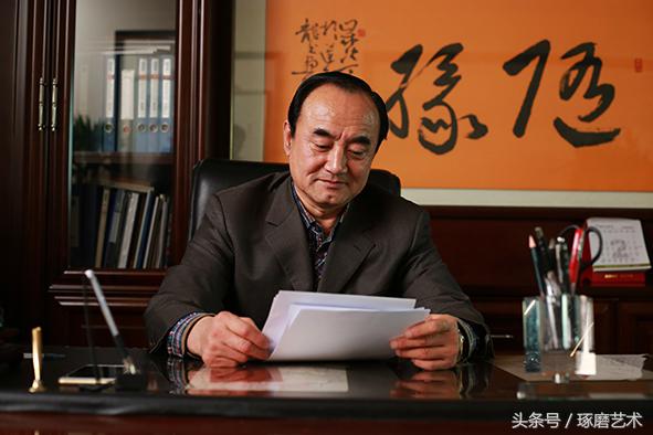 有胸襟才能成就大事业——记北京万丰珠宝城总经理盛景玉