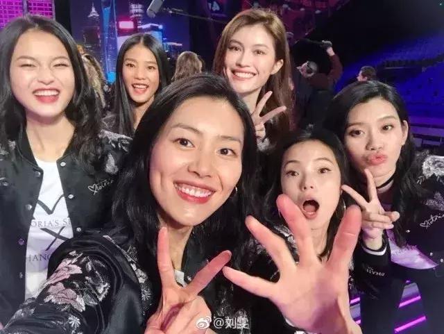 维密秀奚梦瑶摔倒完全版,奚梦瑶在维密大秀上摔倒