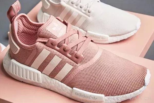 维密秀奚梦瑶摔倒完全版,奚梦瑶在维密大秀上摔倒