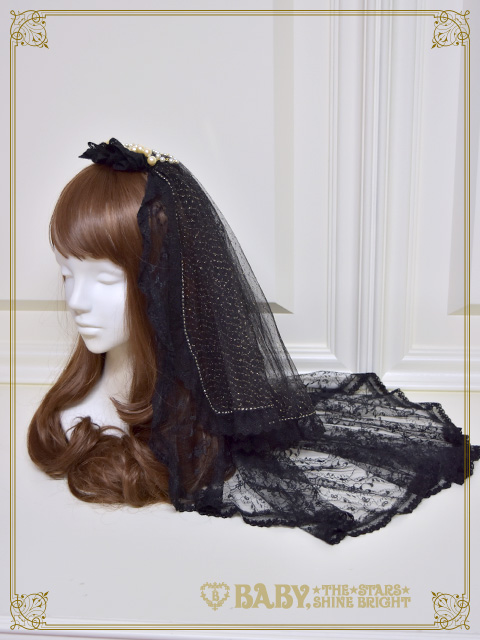 从上到下都是英文名，这种服饰风格真让人摸不着头脑「四」头饰篇