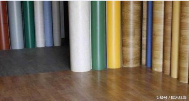 自粘地板和spc地板哪个好,自粘地板是什么