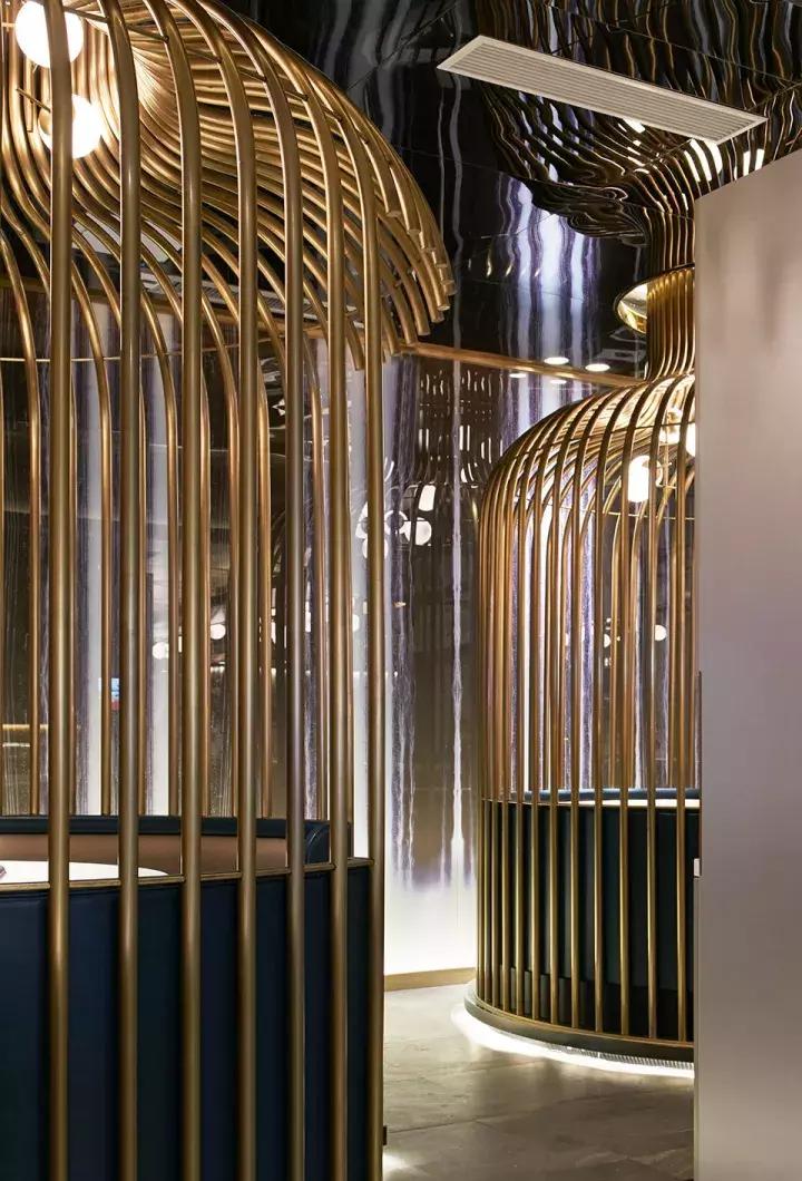 海底捞改变传统火锅模式,海底捞火锅告捷创新秘诀