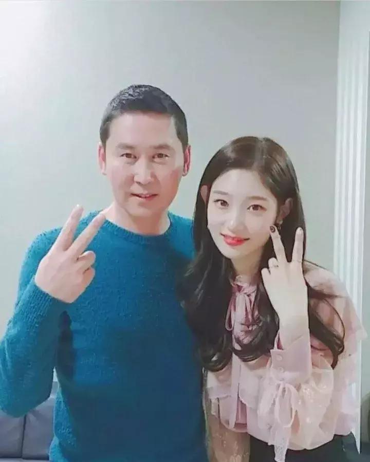 这些保暖又好看的冬季单品美呆了,iu泫雅穿搭