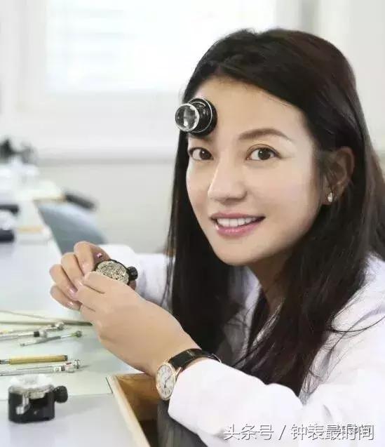 女士选石英表还是机械表,女式手表石英表好还是机械表好