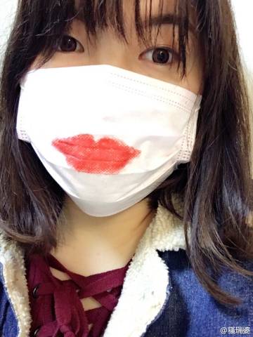 种草测评好物,lohacell露然丝粉底液