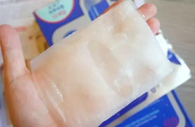 爱和纯臻致b5玻尿酸补水面膜,补水效果好的平价面膜排行榜推荐