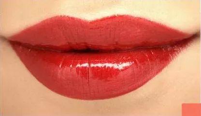 黄皮乌唇素颜合适什么颜色的口红,完美日记口红推荐色号素颜黄皮