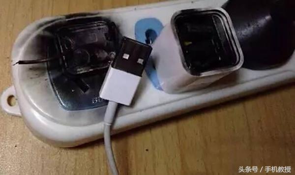 充着电来玩手机对充电器有影响吗,手机充电器给手机充电是交流电吗