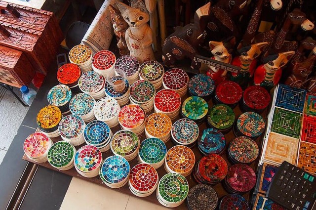 难得出去一趟旅行,巴厘岛旅游带什么特产最合适