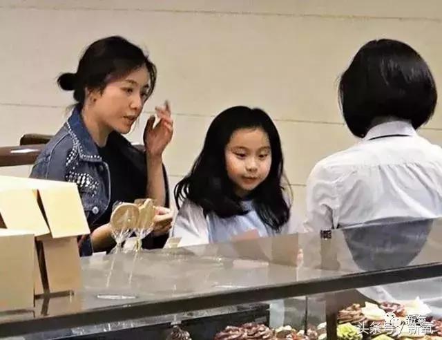 香港首富甘比是谁,香港现任女首富甘比的情商有多高