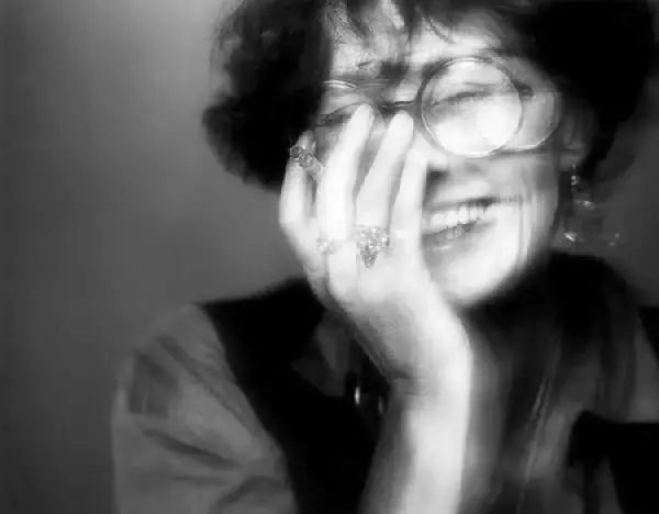 拍糊了的照片怎么调清晰,照片拍糊了