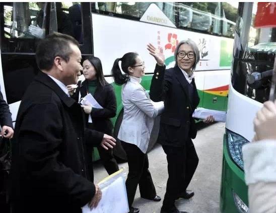 这才是最真实的周星驰！网友：“原来骗了我们这么多年”！