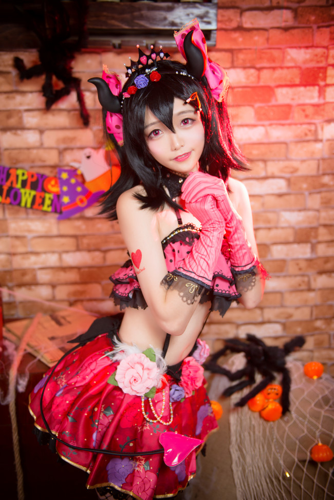 矢泽妮可剧场版cos,coslovelive绚濑绘里