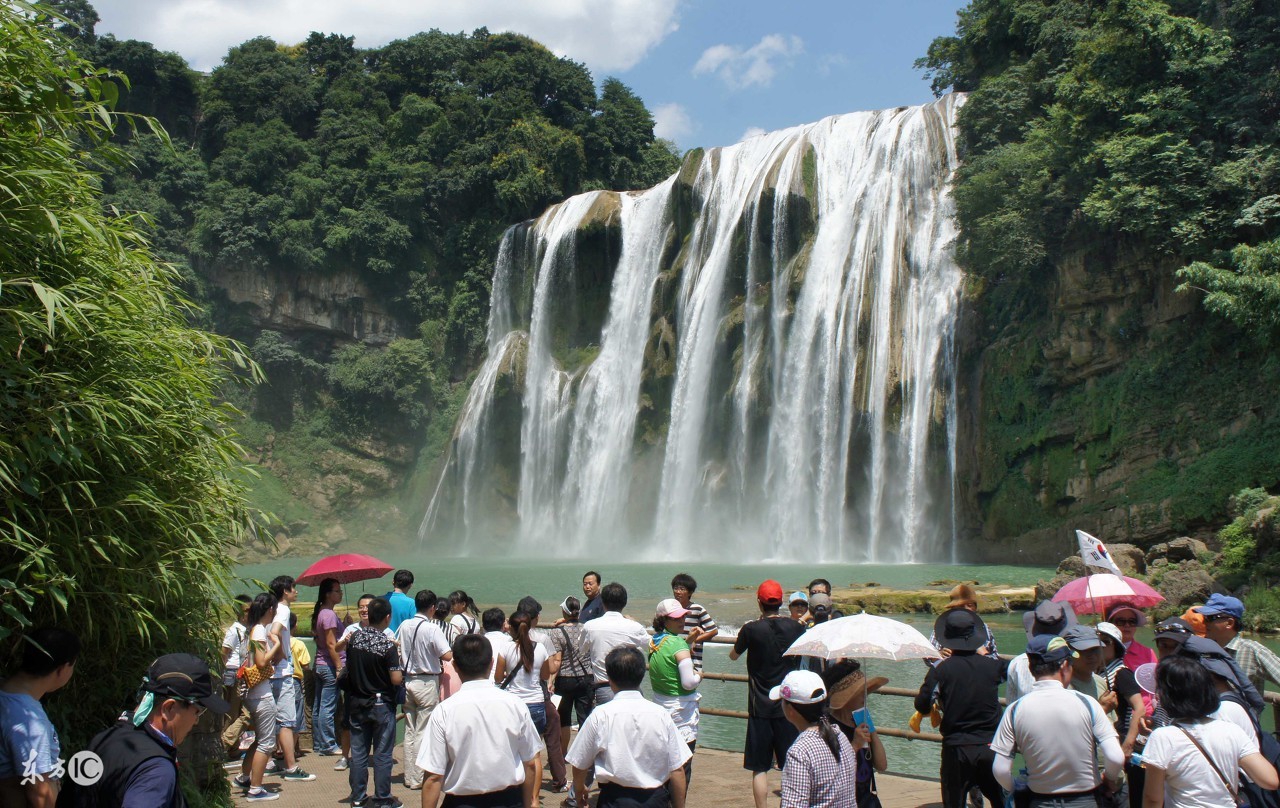 美丽的贵州黄果树瀑布风景美极了,贵州的黄果树瀑布实在是太美了