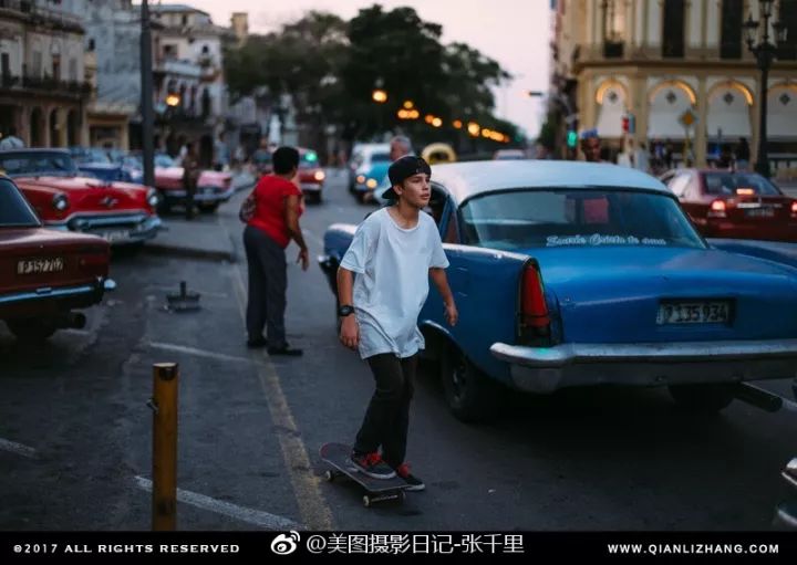 大三元第一个镜头应该入手哪一个,拥有大三元还有必要买镜头吗