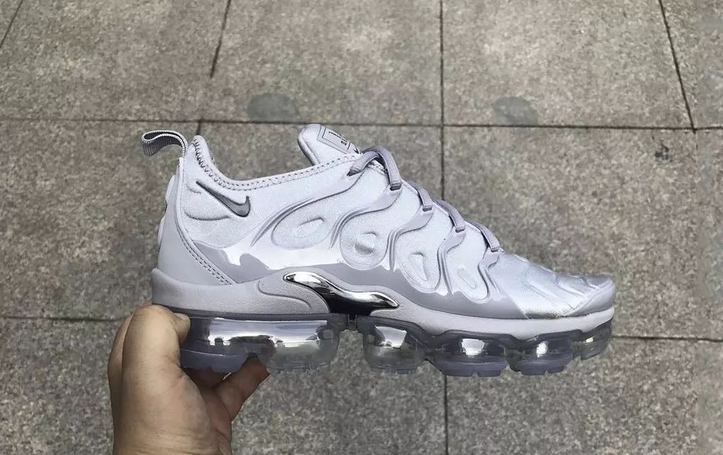 潮鞋速递｜Nike的“空气包”究竟能够玩多久？