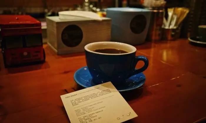 贺龙体育场附近有什么美食,贺龙体育馆摩天轮附近美食