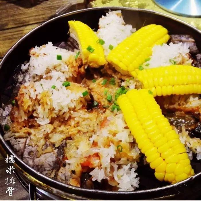 贺龙体育场附近有什么美食,贺龙体育馆摩天轮附近美食