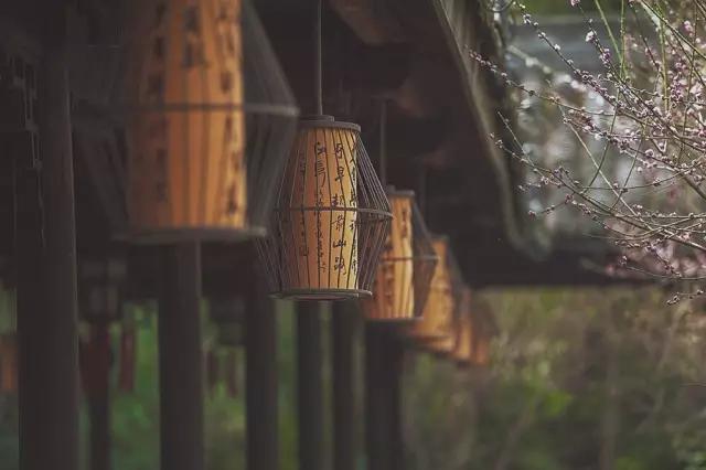 他在这里盖房子时，日本人还没学会唐风