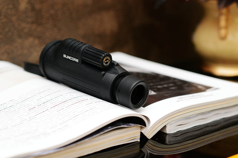 对面妹纸动态全掌握，10X42倍的望远镜体验