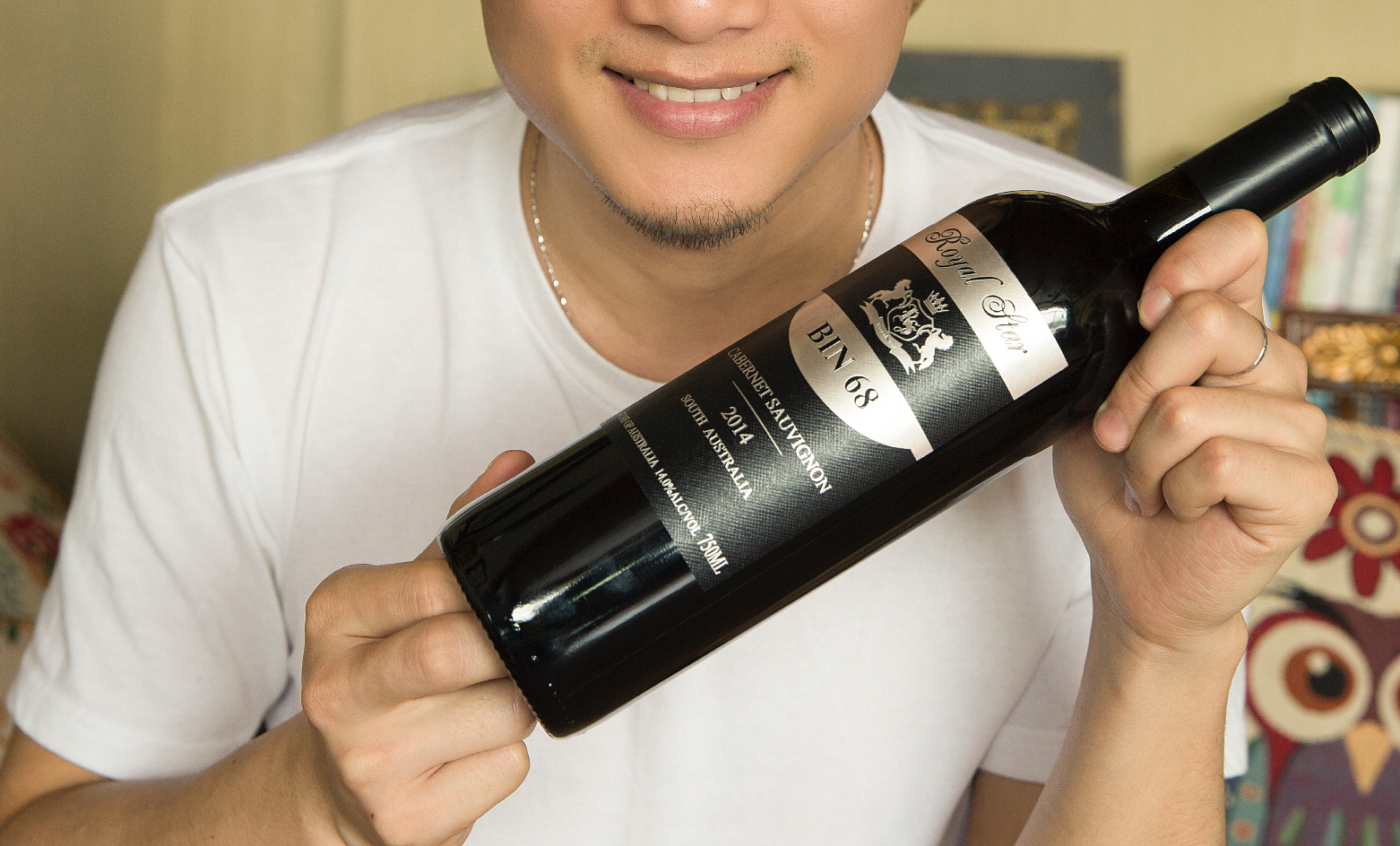 艾尔文教你一招辨别真假红酒