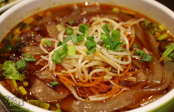 天气这么热姐妹们去哪里玩,天气那么热怎么先跟女孩聊天