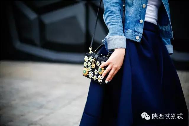 说出你们在酒吧被撩的经历？我面膜笑裂了！丨谁是忒色街拍NO.