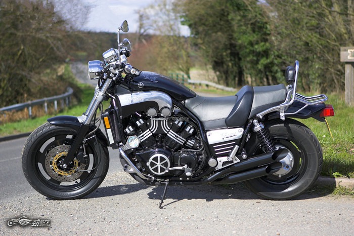 雅马哈经典探险车,雅马哈大魔鬼v-max车评