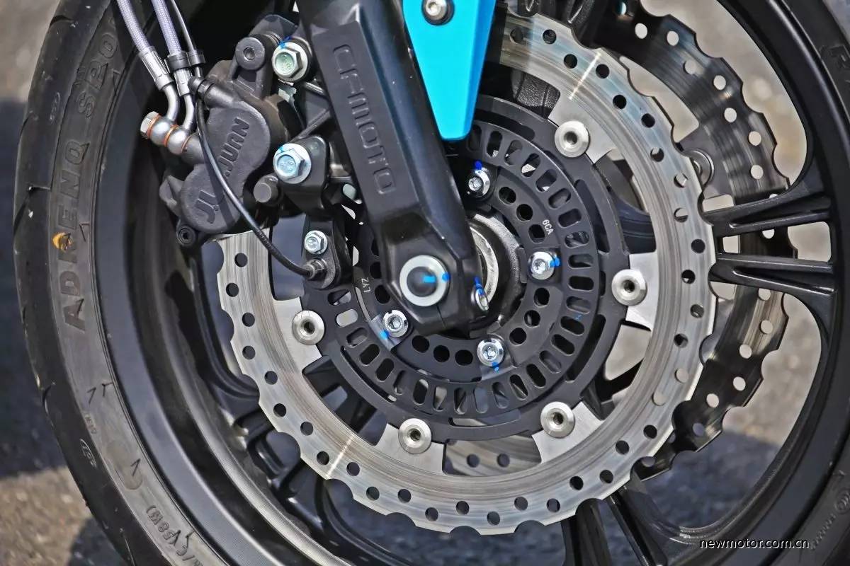 春风650nk和400nk如何选,春风400nk哪款最好