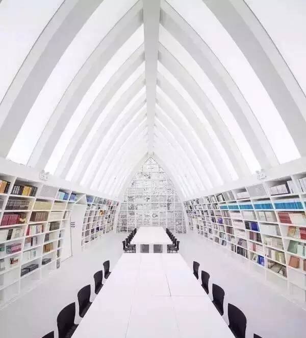 中国最美书店海岱楼钟书阁,杭州最美书店钟书阁