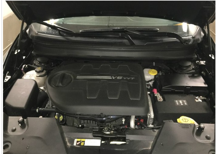 交了途锐订金，竟因销售的原因，加拿大留学生改提“自由光”，